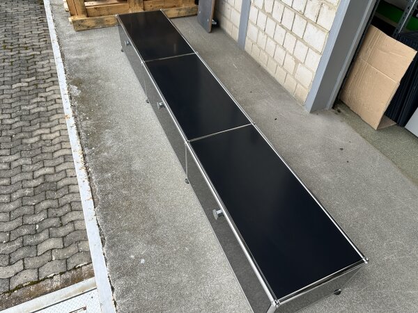 USM Haller Lowboard 225x35x25 cm Schwarz