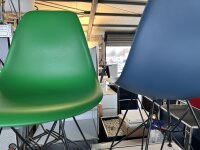 Vitra DSR Eames Plastic Side Chair Grün