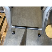 Ensemble 6 Vitra Hal Barstool und 1 Vitra Ad Hoc High Meeting Table