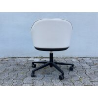 Vitra Softshell Chair