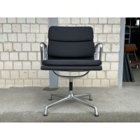 Vitra Aluminium Chair EA 207 Softpad merinoschwarz