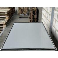 USM Haller Sideboard 75x50x104 cm lichtgrau