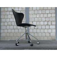 Fritz Hansen Serie 7 Drehstuhl