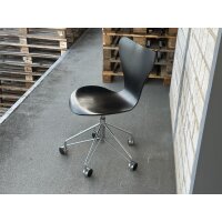 Fritz Hansen Serie 7 Drehstuhl