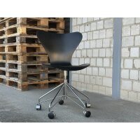 Fritz Hansen Serie 7 Drehstuhl