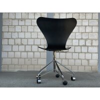 Fritz Hansen Serie 7 Drehstuhl