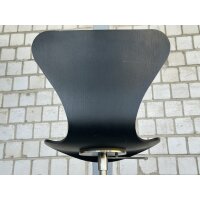 Fritz Hansen Serie 7 Drehstuhl